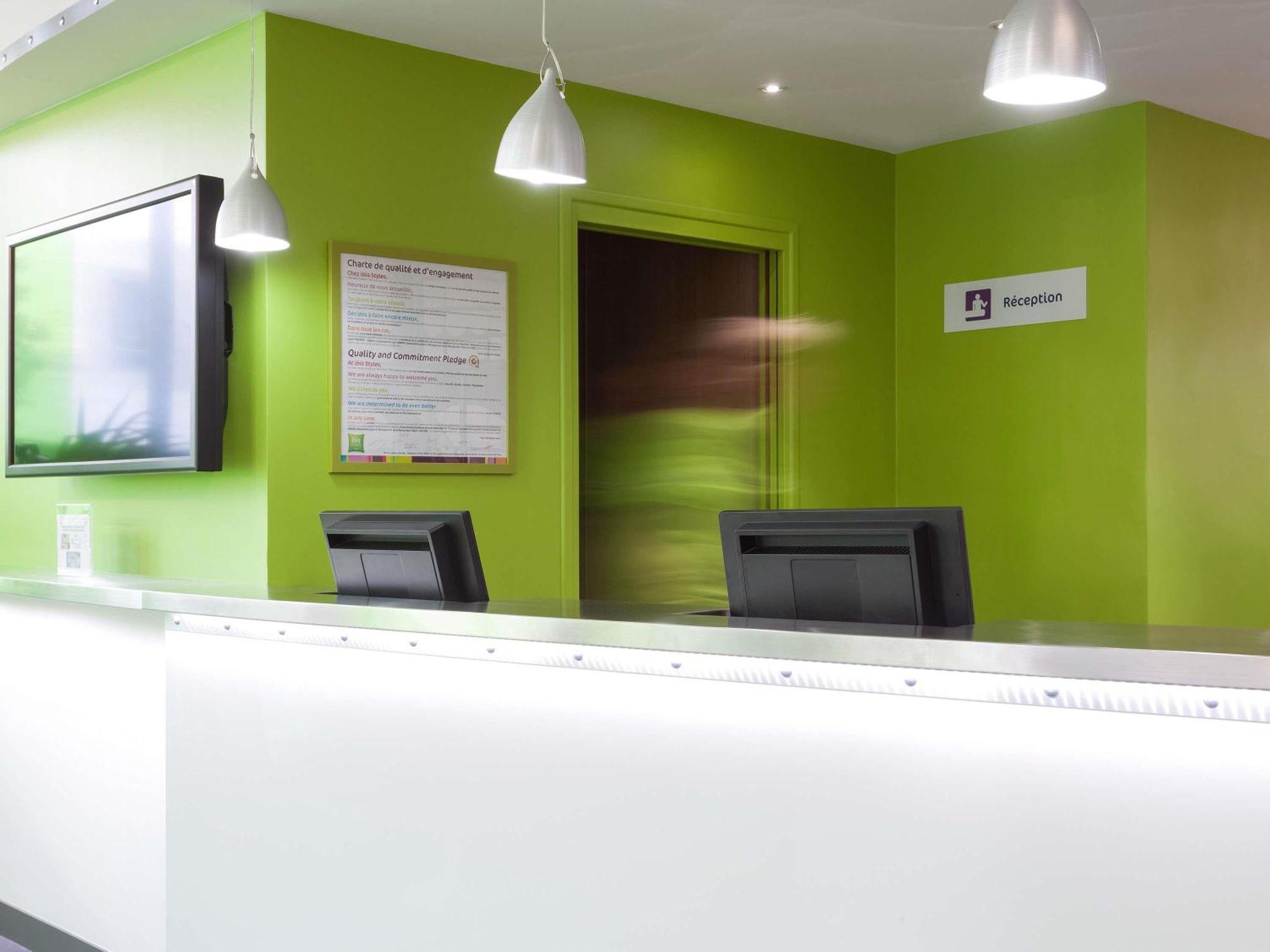 Ibis Styles Lyon Villeurbanne Parc De La Tete D'Or Exterior foto